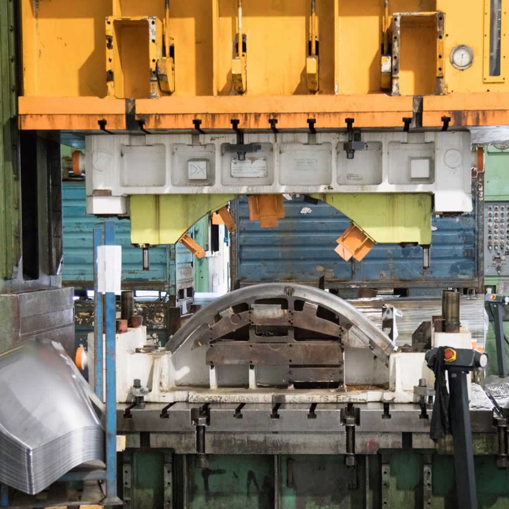 STAMPAGGIO LAMIERA A FREDDO Image